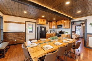 Dining - Mountain High Cabin with hot tub, fire pit, & indoor pool! (Bryant)