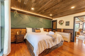 4 bedrooms, iron/ironing board, WiFi, bed sheets - Mountain High Cabin with hot tub, fire pit, & indoor pool! (Bryant)