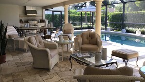 Pool - Beautiful Pool Home in Park Shore Just 1/2 Mile from the Beach (Naples)