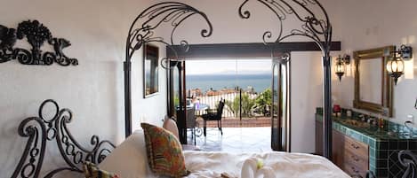 6 bedrooms, in-room safe, iron/ironing board, free WiFi