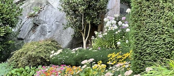 Harrison Hot Springs: Vacation Rentals in South Garden