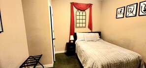 4 chambres, fer et planche à repasser, Wi-Fi gratuit, draps fournis