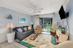 TV - Ocean Walk H-14: 2 bed/2 bath upstairs condo (Saint Simons Island)