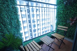 Departamento Deluxe, 2 habitaciones, vista al jardín | Vista del balcón