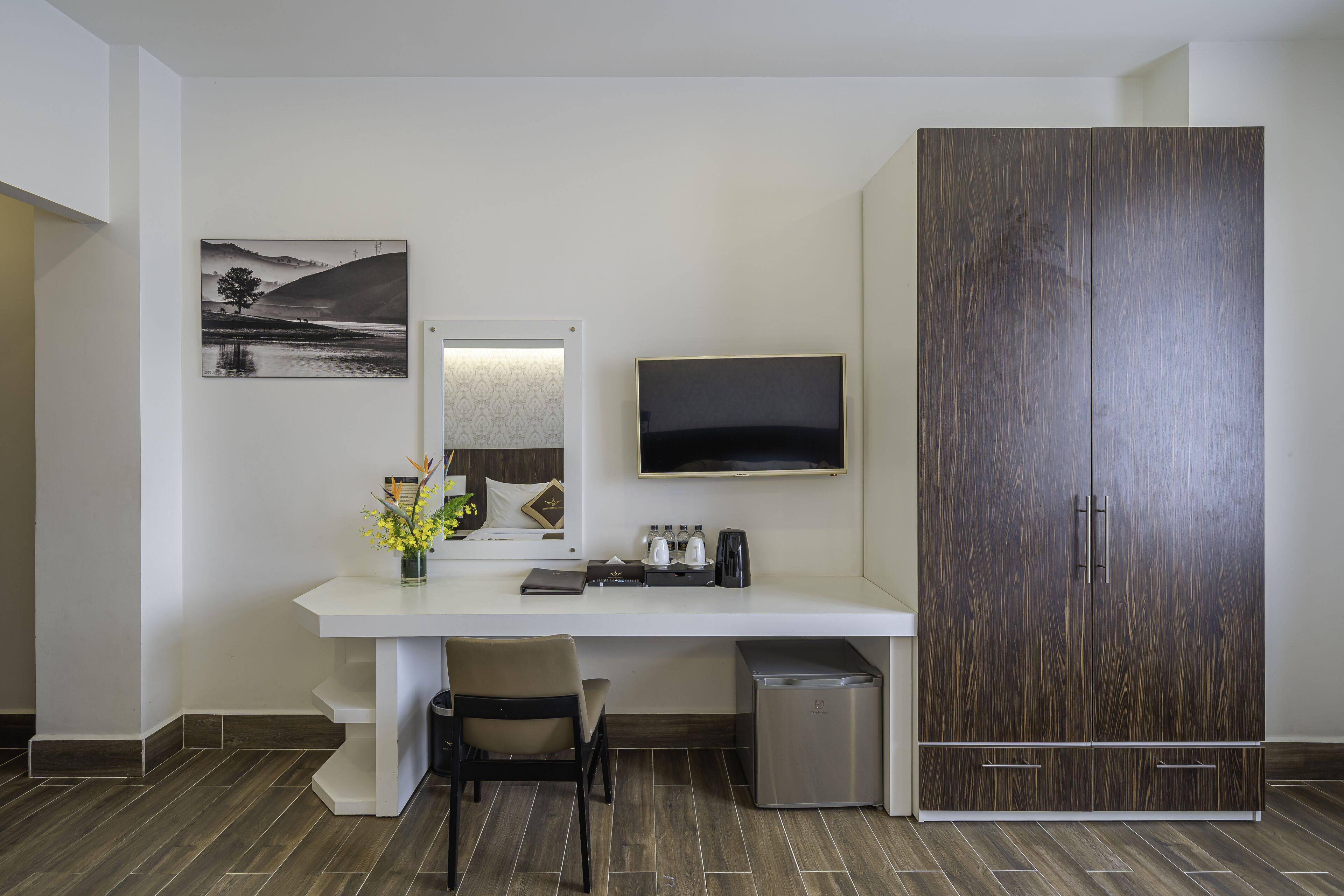 family room | premium bedding, free minibar items, blackout curtains, soundproofing