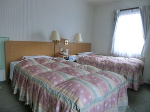 2 chambres, bureau, Wi-Fi gratuit, draps fournis