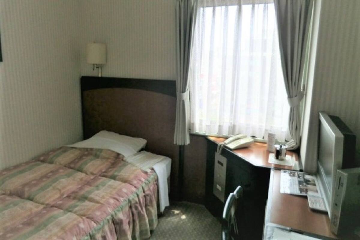 2 quartos, escrivaninha, Wi-Fi de cortesia, roupa de cama