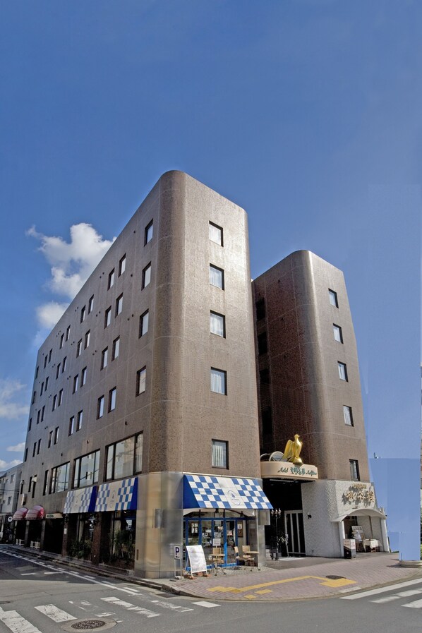 Front of property - Hotel Halftime (Nara)