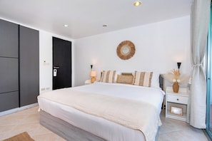 Standard Double Room, Balcony - Kata Station (Karon)