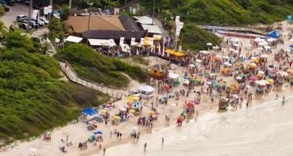 Jurere INTERNATIONAL 5BR talo uima-allas - 200 metrin päässä rannasta