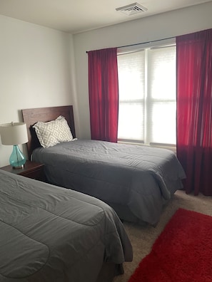 3 habitaciones, wifi gratis y ropa de cama 