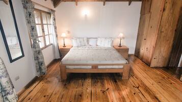 Kamar Double Romantis, 1 Tempat Tidur King, Bebas Asap Rokok | Wi-Fi gratis dan seprai linen