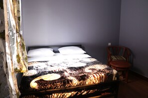 Double Room | Blackout drapes, iron/ironing board, free WiFi, bed sheets