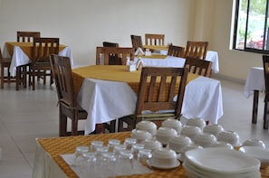 Restaurant - Peaks Hotel Limited (Nanyuki)