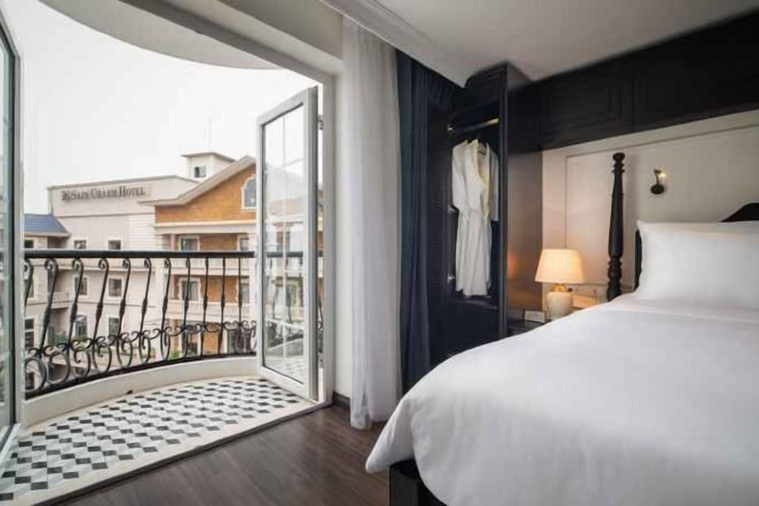 Premium bedding, memory-foam beds, minibar, in-room safe