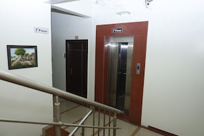 Interior entrance - Balaji Lodging (Pandharpur)