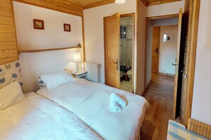 5 bedrooms, free WiFi