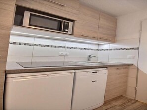 Kühlschrank, Ofen, Geschirrspüler