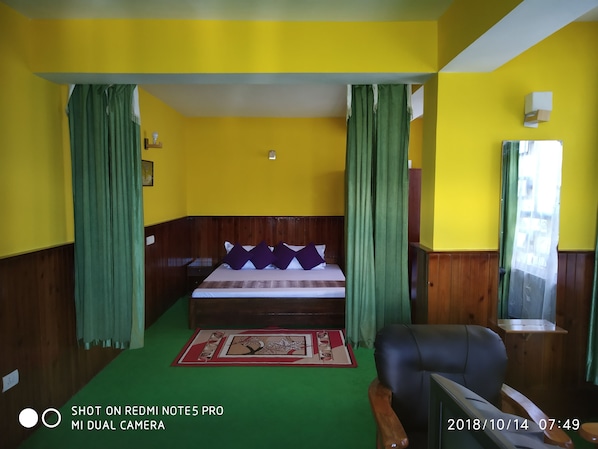 Executive Double Room | Mountain view