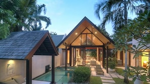 Exterior - Niramaya Port Douglas 3 and 4 Bedroom Villas (Port Douglas)