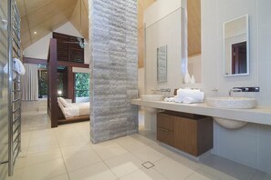 Luxury Villa, 4 Bedrooms, Private Pool, Garden View | Bathroom sink