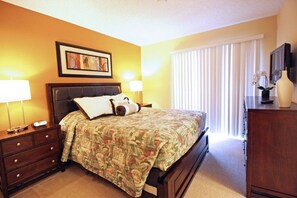 Maison en rangée familiale, piscine privée, côté jardin | 3 chambres, espace de travail pour ordinateurs portables