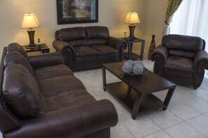 Lobby sitting area - Ip60252 - Glenbrook Resort - 4 Bed 3.5 Baths Villa (Clermont)