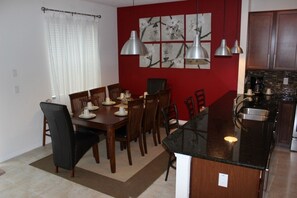 Breakfast area