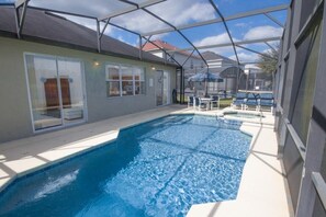 Seasonal outdoor pool, pool umbrellas, sun loungers - Ip60209 - Sunrise Lakes - 4 Bed 2 Baths Villa (Clermont)