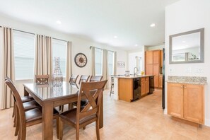 Dining - Aco258668 - The Encore Club Resort - 8 Bed 7 Baths Villa (Kissimmee)