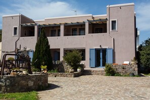 Exterior - Aqua N.J.V. (Aegina)