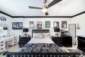 Quarto clássico, 1 cama Queen, vista para a piscina | Vista para o pátio