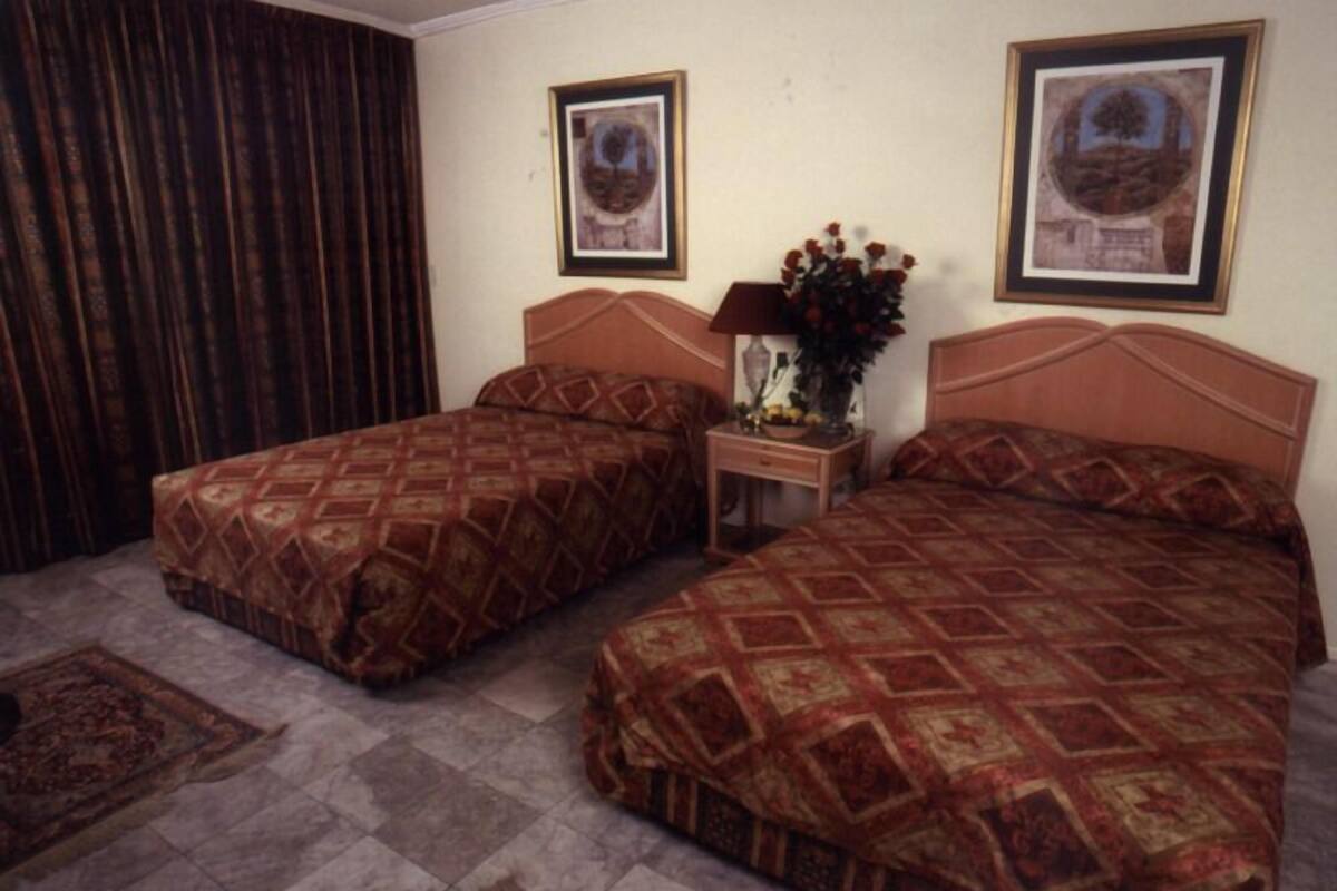 Standard Twin Room