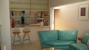 Apartemen, 1 kamar tidur | Area keluarga | TV LED