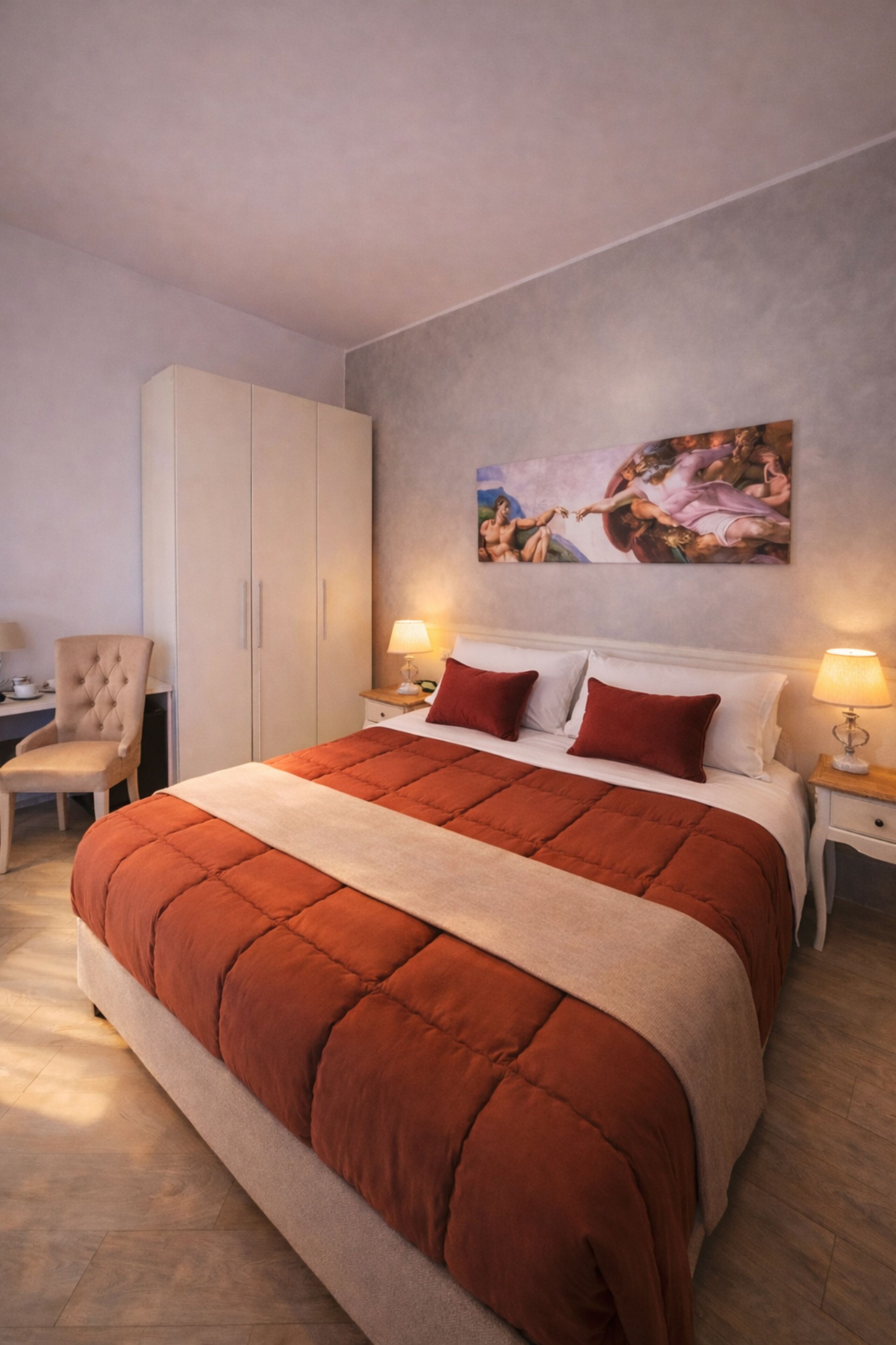 Camera Superior con letto matrimoniale o 2 letti singoli, 1 camera da letto, bagno privato | 1 camera, copriletto in piuma, una cassaforte in camera, una scrivania