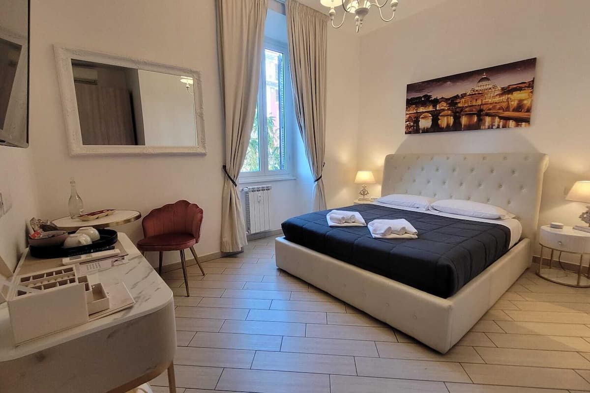 Superior Double Room, 1 Bedroom, Private Bathroom