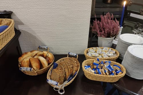 Frühstücksbuffet unter der Woche gegen Gebühr