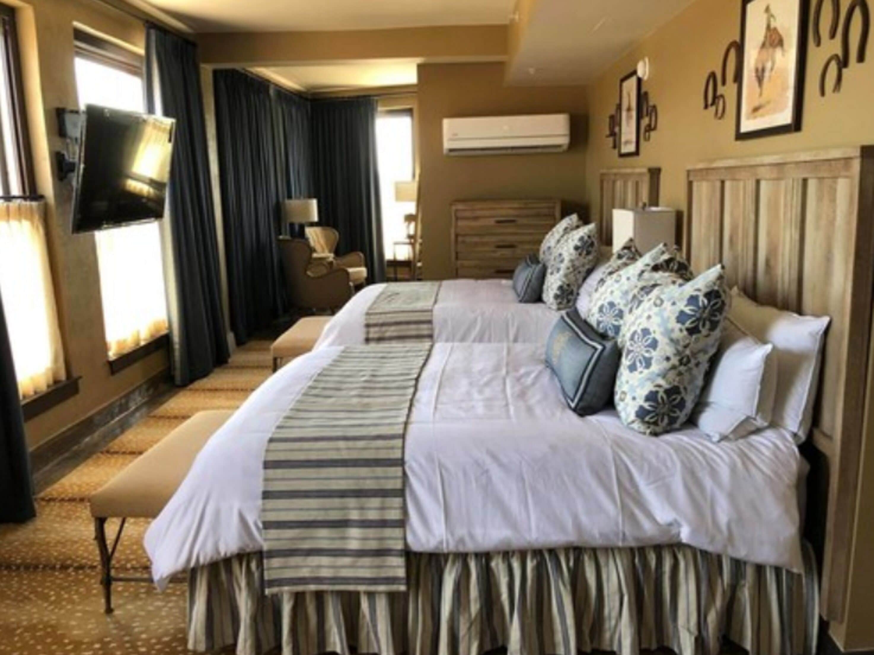 luxury double room, 2 queen beds, accessible, non smoking | 1 bedroom, in-room safe, individually decorated, individually furnished