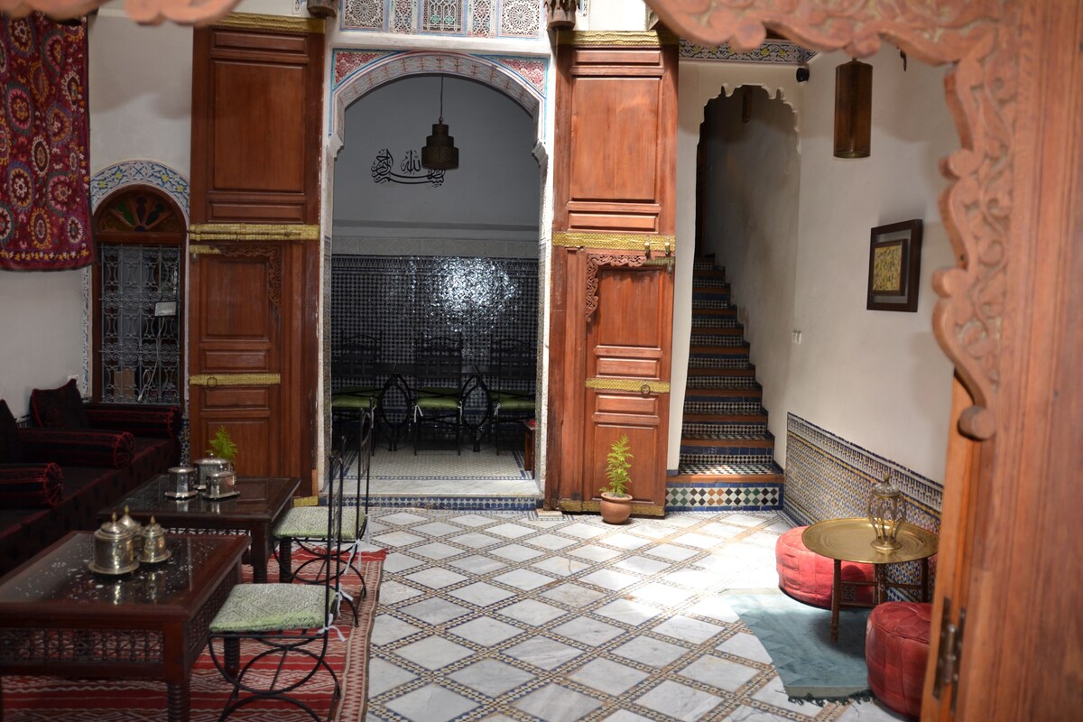شرفة/رواق