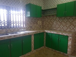 Comfort Apartment, 1 Bedroom, Non Smoking | Bathroom amenities