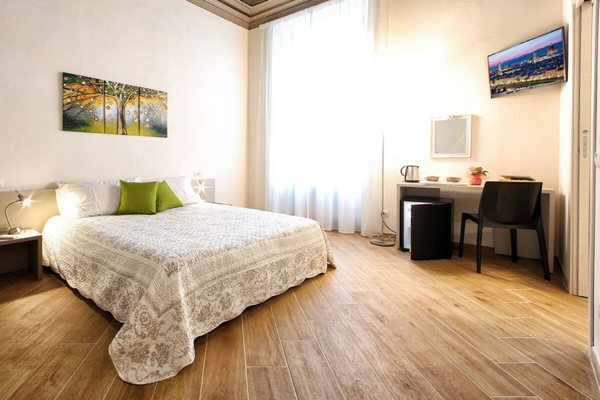 Habitación doble (Lapino) | Escritorio, camas supletorias, wifi gratis y decoración individual