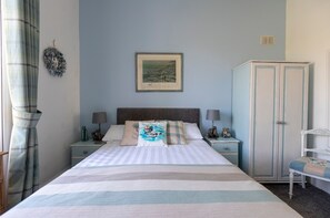 Deluxe Double Room, 1 Double Bed, Non Smoking | Individually decorated, individually furnished, iron/ironing board - Craigmount (Newton Stewart)