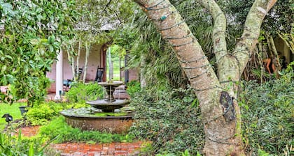 Historic Baton Rouge Vacation Rental: 6 Mi to LSU!
