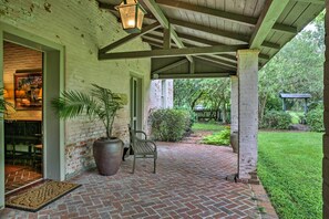 Terrace/patio - Historic Baton Rouge Vacation Rental: 6 Mi to LSU! (Baton Rouge)