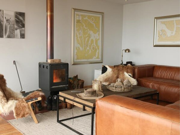 Luxury House, Multiple Beds, Non Smoking | Living area