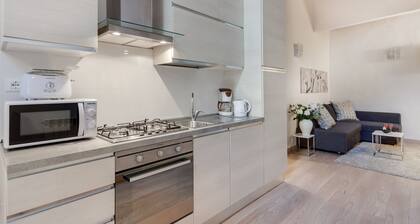 UFFIZI-PONTE VECCHIO- Extraordinary Location- Wonderful Apartment-elevator