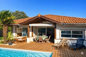 Piscine extérieure, piscine chauffée