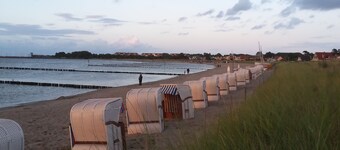 300 m to the white sand beach, 150 m² living space, WLAN, great value for money 