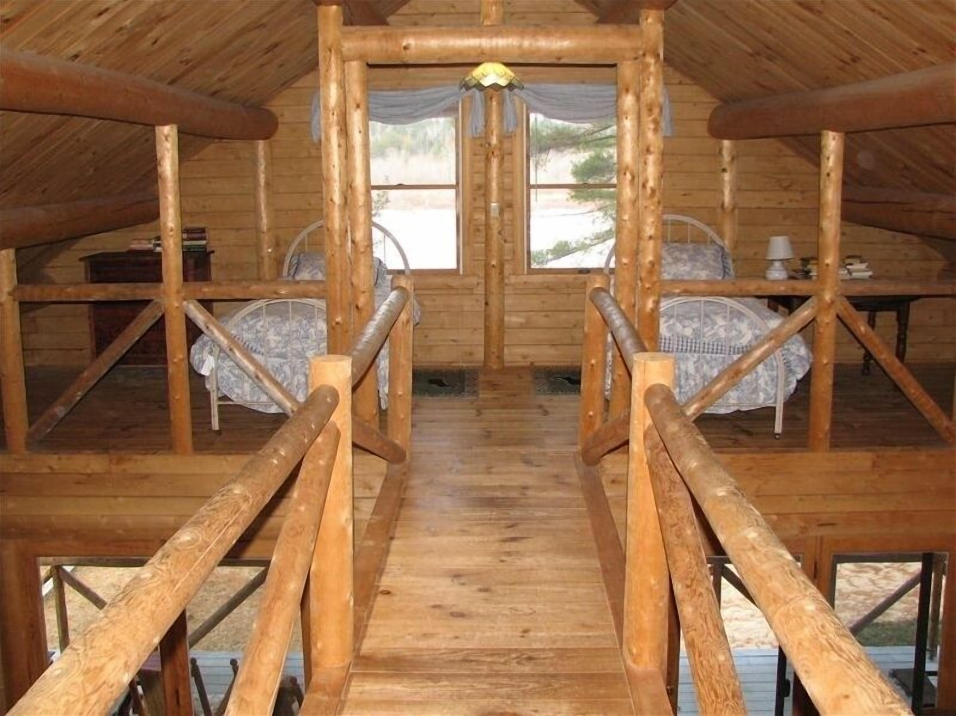 4 bedrooms, desk, iron/ironing board, travel crib