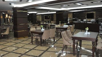 Se sirven desayunos y cenas